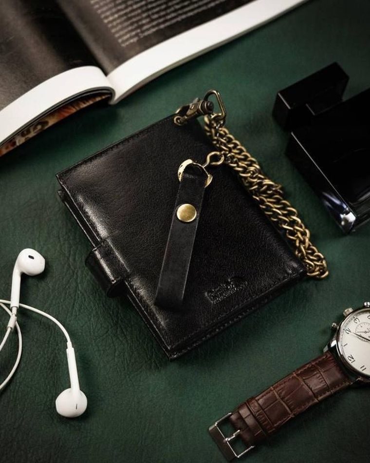 Portfel z łańcuszkiem, czarny, skórzany, Peterson