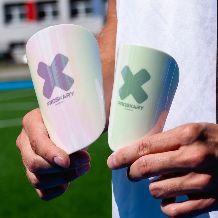 Proskary, nagolenniki piłkarskie, Diamond 13-9, rozmiar uniwersalny