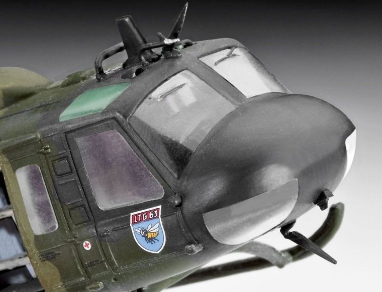 Revell, Helicopter Bell UH-1D SAR, helikopter, model do sklejania, 1:72