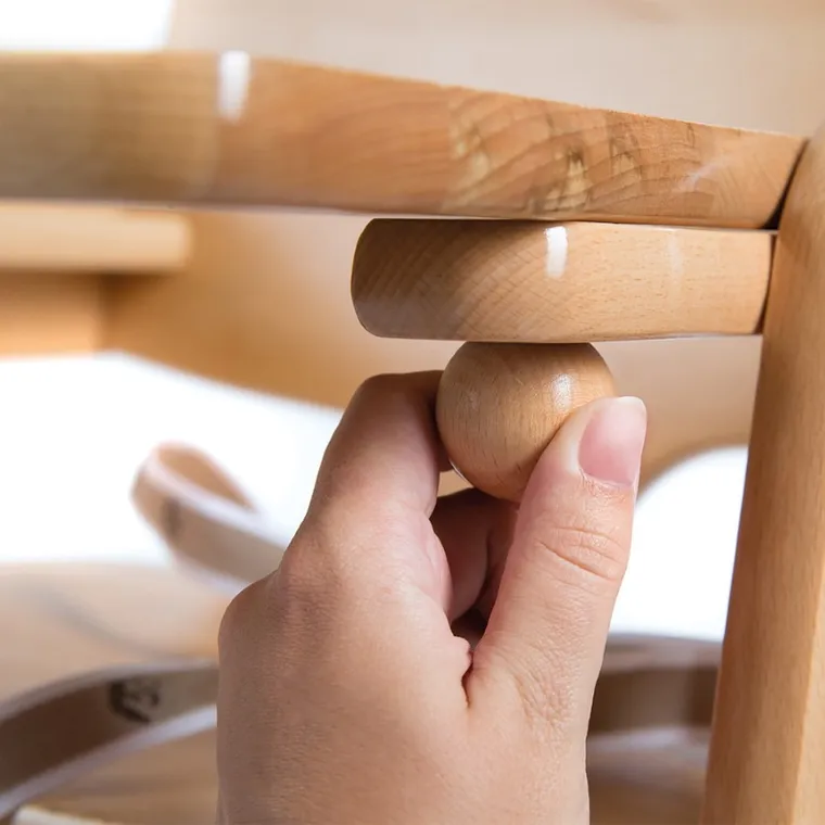 Roba, Kid Up, drewniane krzesełko do karmienia