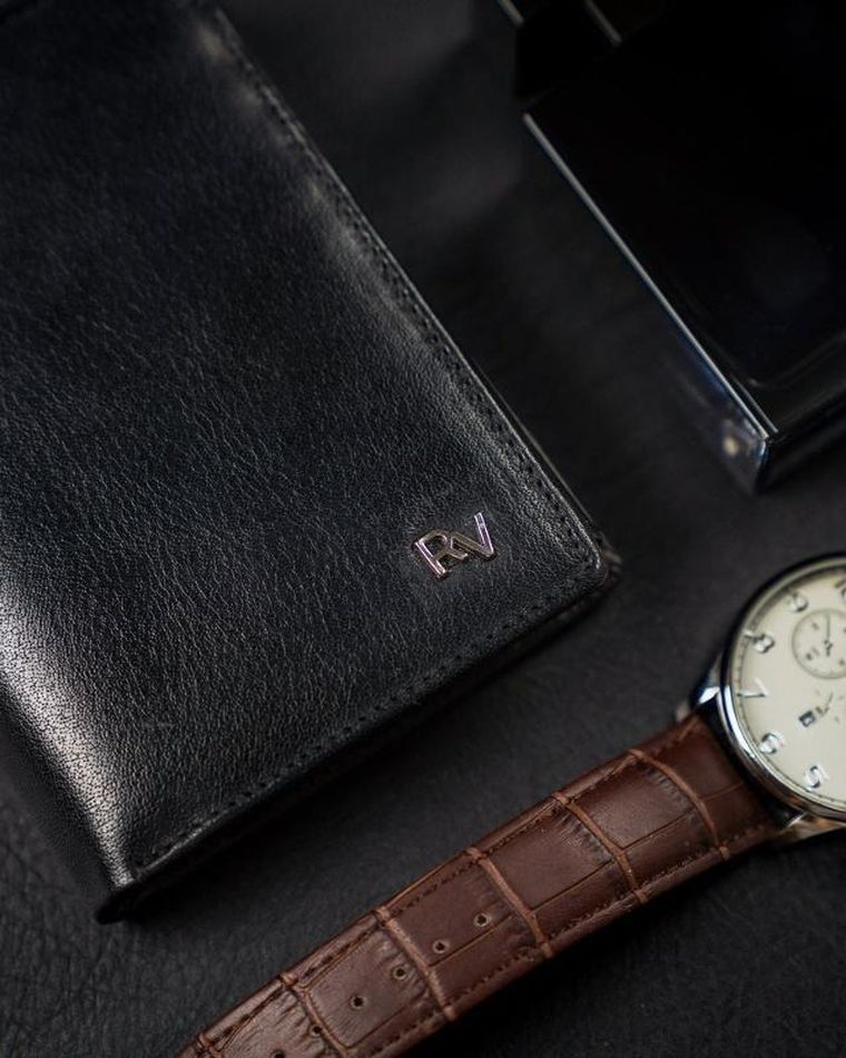 Rozbudowany, pionowy portfel męski bez zapięcia ze skóry naturalnej, Rovicky