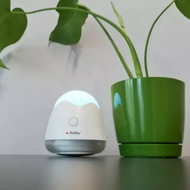 Ruhhy, golarka do ubrań z lampką nocną