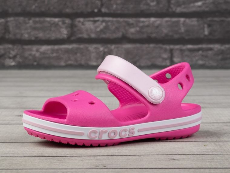 Sandały dziewczęce, różowe, Crocs Byaband