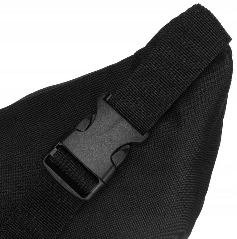 Saszetka na biodro, nerka, czarna