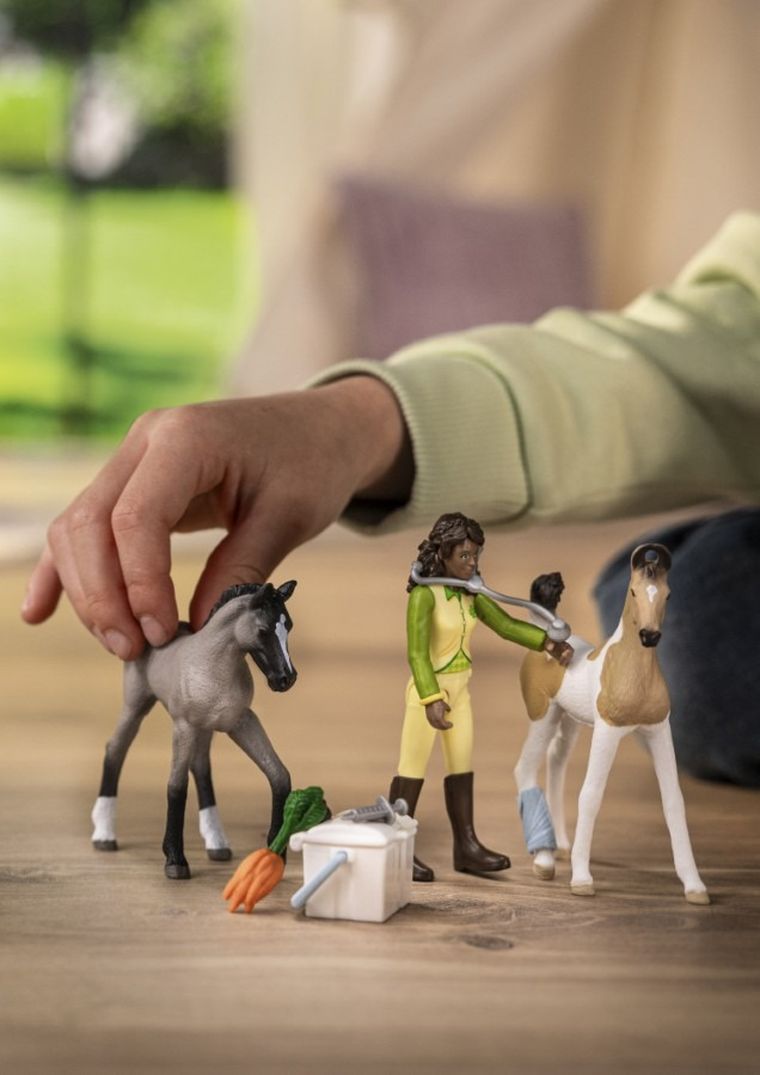 Schleich, Horse Club, Zestaw pierwszej pomocy Sarah, zestaw, 42777