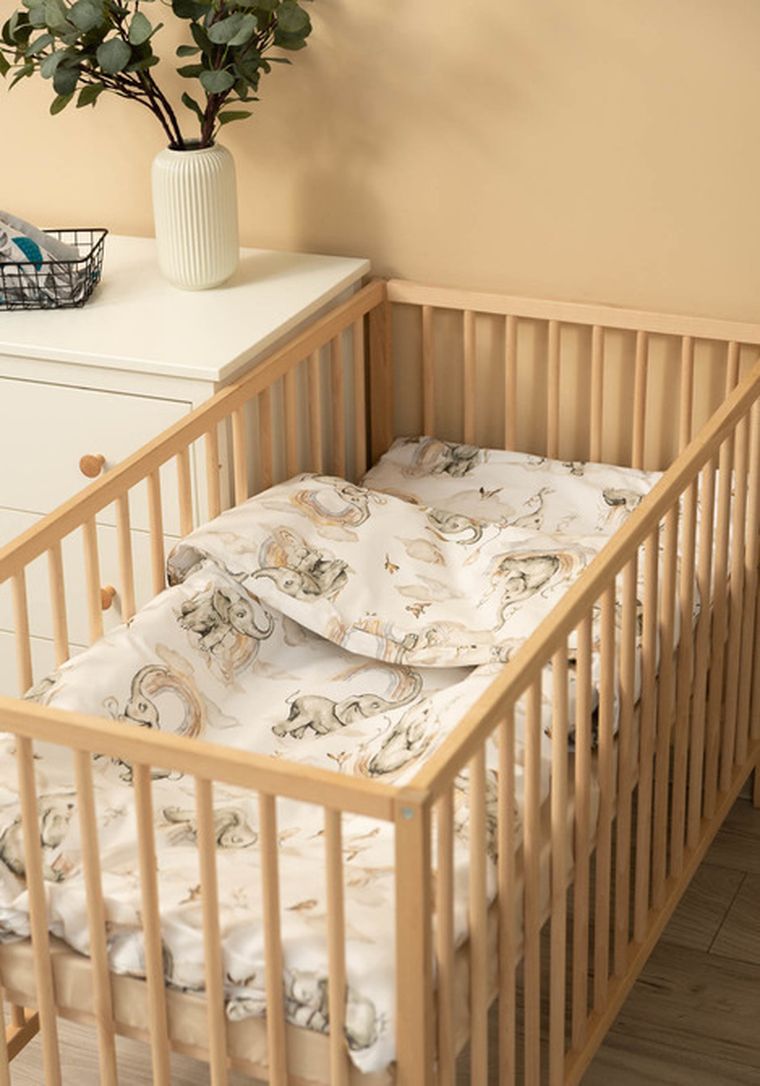 Sensillo, Słoń w chmurach, 2-częściowy komplet pościeli + prześcieradło, 100-135 cm