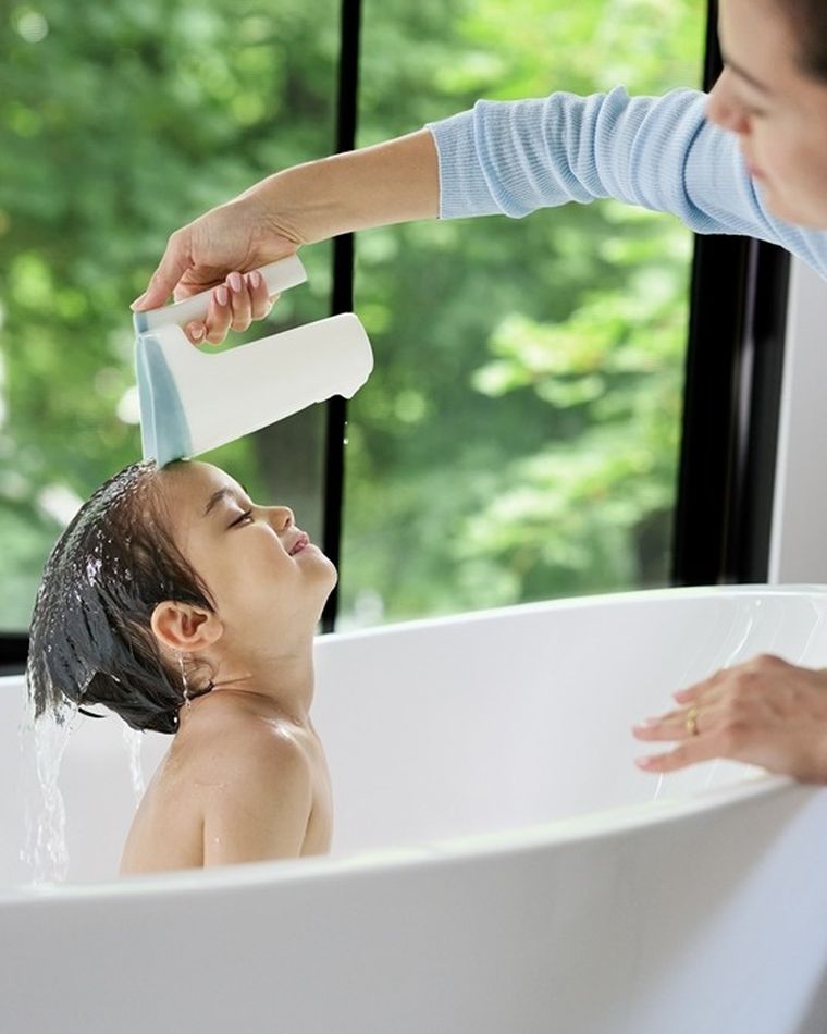 Skip Hop, Wave, kubek do mycia głowy