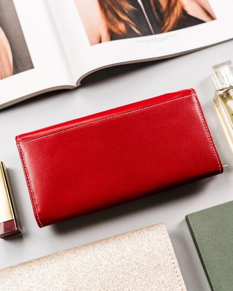 Skórzany portfel damski w orientacji poziomej na zatrzask, Rovicky