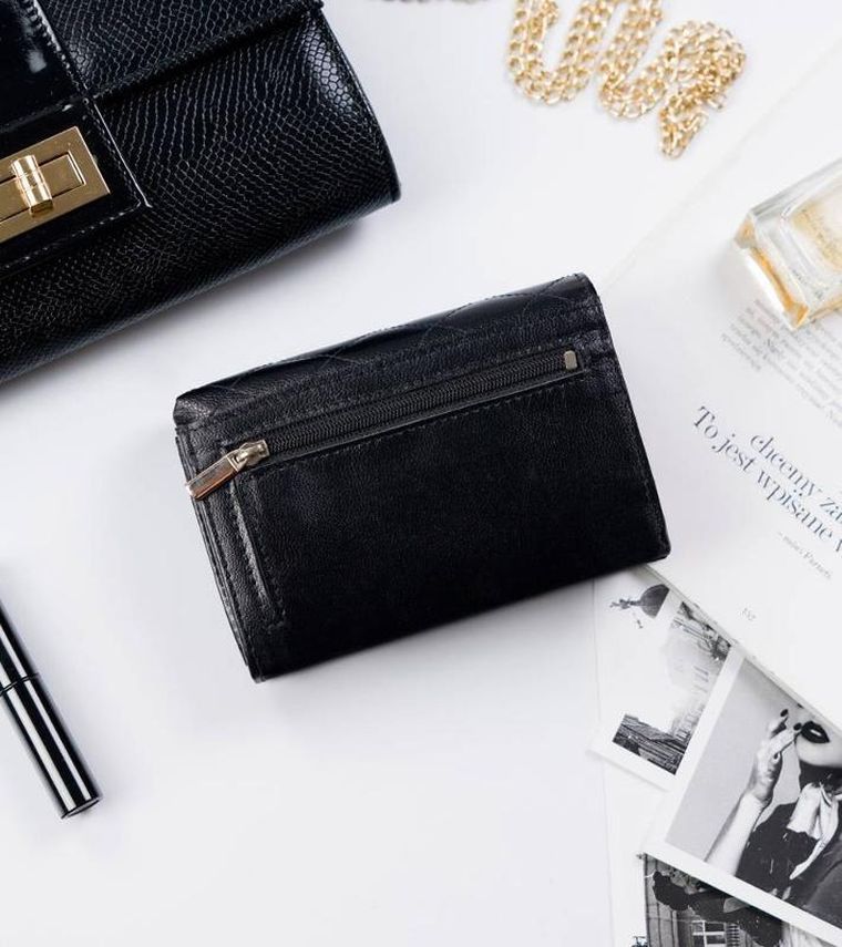 Skórzany portfel damski zamykany na zatrzask, Rovicky