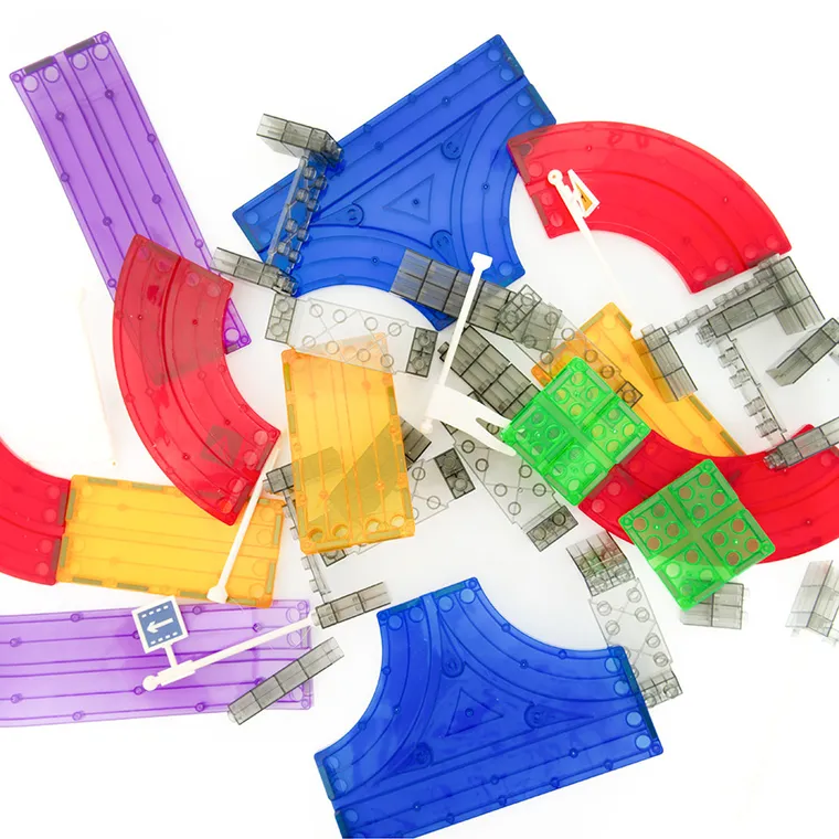 Smiki, Bloxnetic, tor samochodowy, klocki magnetyczne z elektrycznym samochodem, 137 elementów
