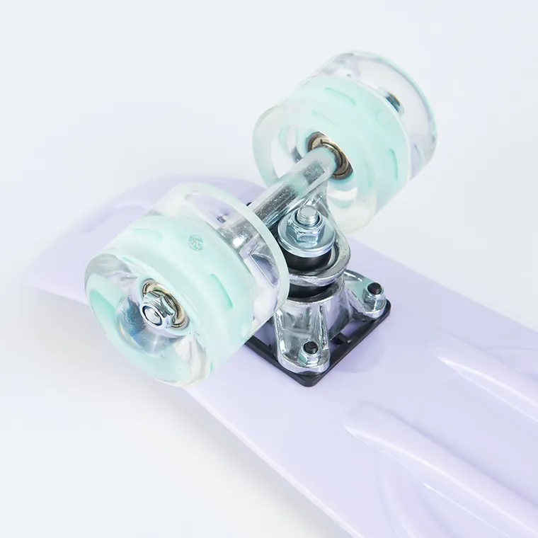 Smiki, deskorolka typu fish ze świecącymi kołami LED, lila