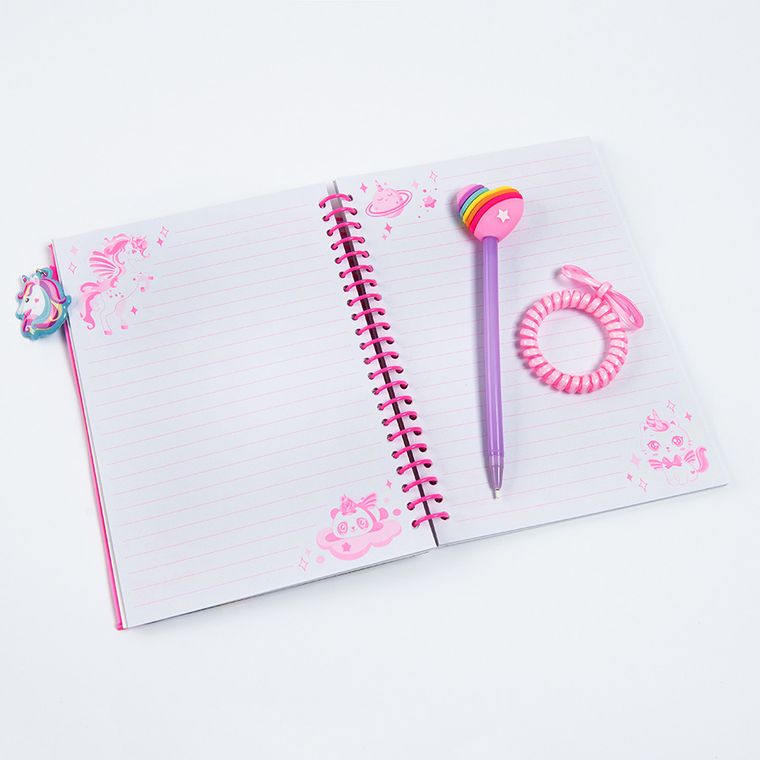 Smiki, Jednorożec, czarodziejski pamiętnik z akcesoriami