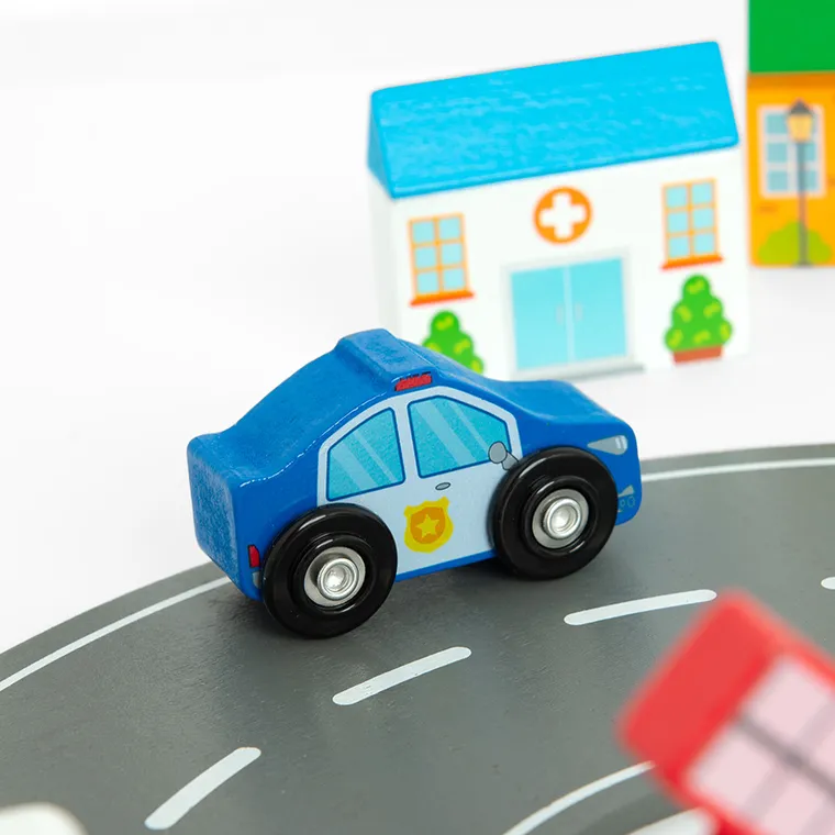 Smiki, Miasto, drewniany tor samochodowy