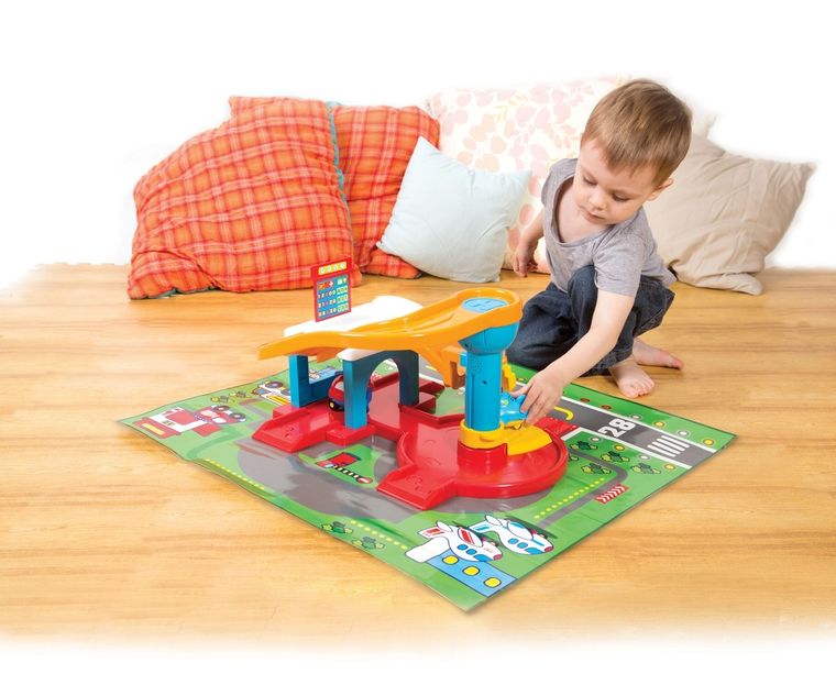 Smily Play, Lotnisko, zestaw