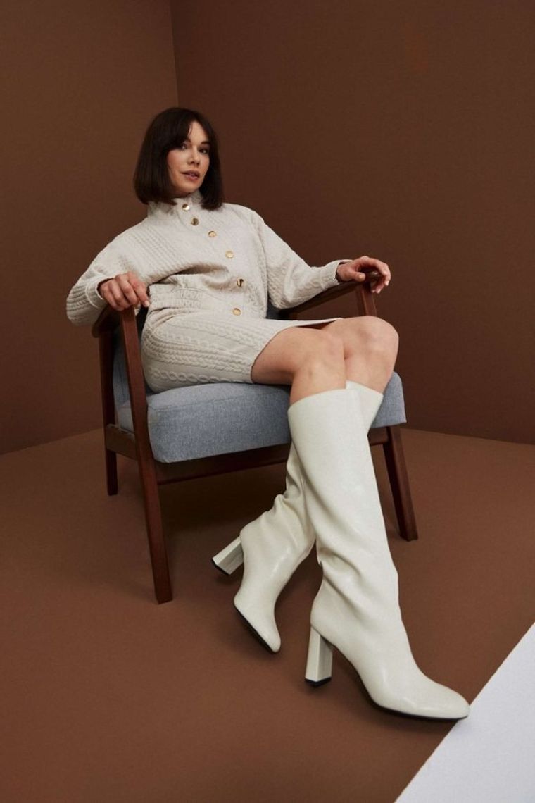 Spódnica damska, beżowa, Moodo