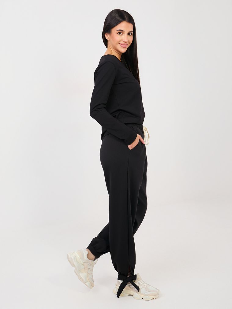 Spodnie dresowe damskie, czarne, Italy Moda