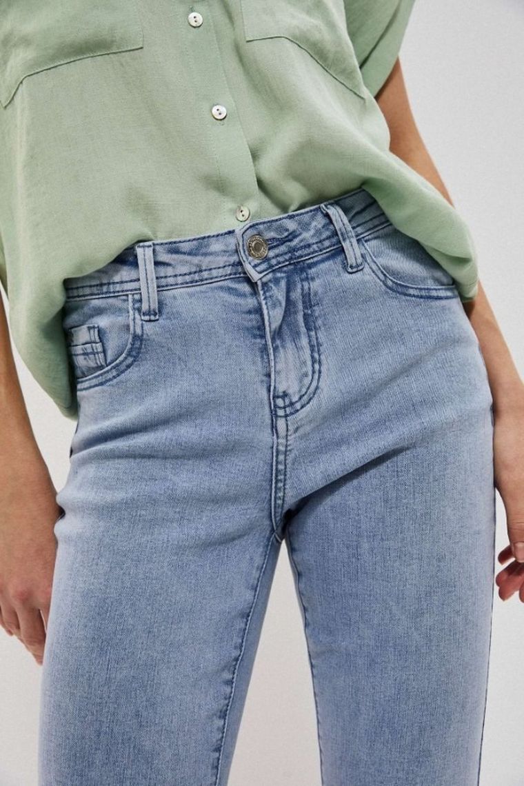 Spodnie jeansowe damskie, medium waist, niebieskie, Moodo