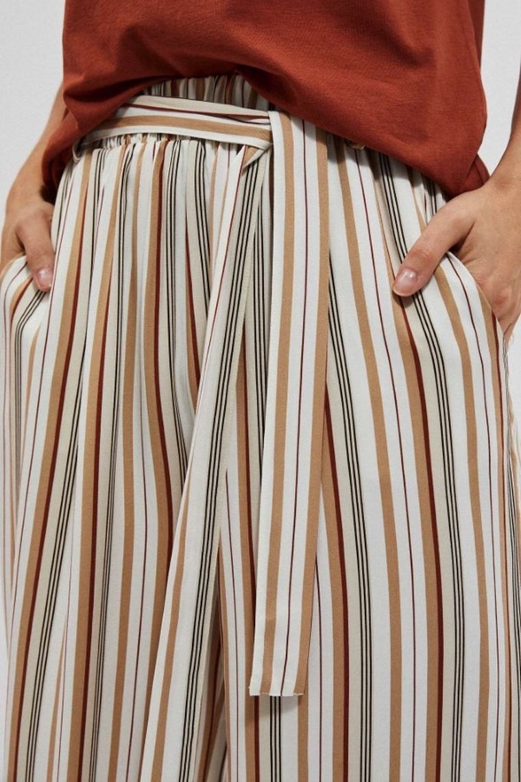 Spodnie materiałowe damskie, białe, Moodo