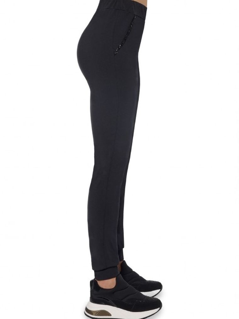 Spodnie materiałowe damskie, czarne, Bas Bleu