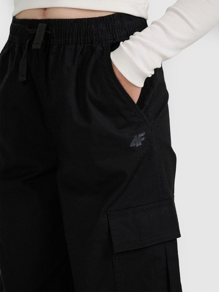 Spodnie materiałowe dziewczęce, baggy, czarne, 4F