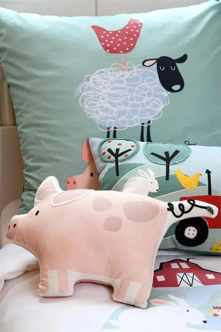 Stof, poduszka dla dziecka, świnka Tom, 41-28 cm