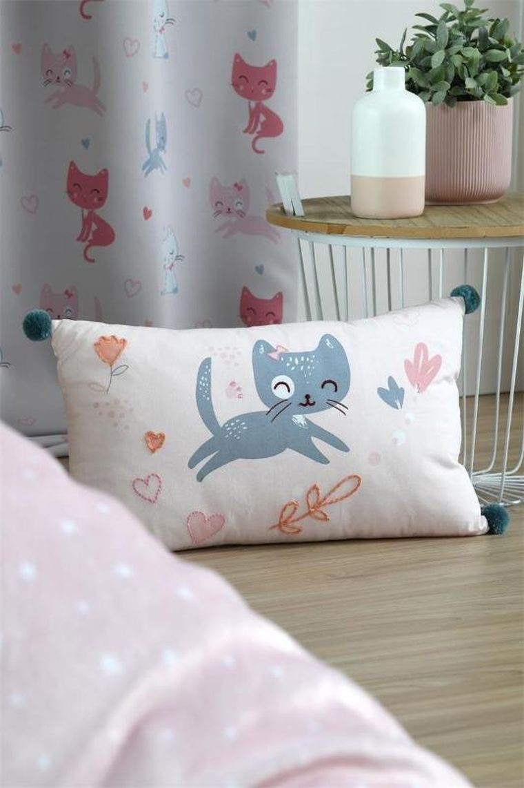 Stof, poduszka dla dziecka z pomponami, Zoeline, 30-50 cm