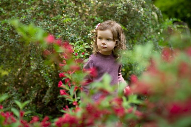 Sweter dziewczęcy, ciemnoróżowy, Pinokio