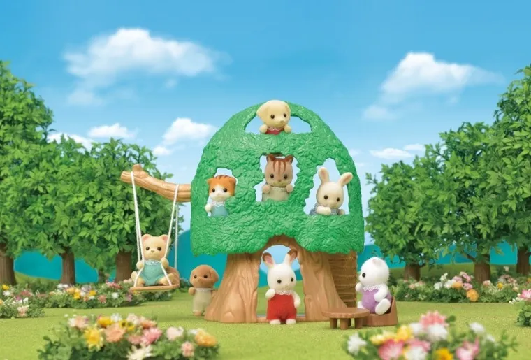 Sylvanian Families, przedszkolny domek na drzewie z figurką, 5318
