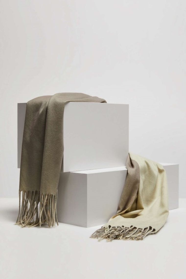 Szalik damski, biały, Moodo