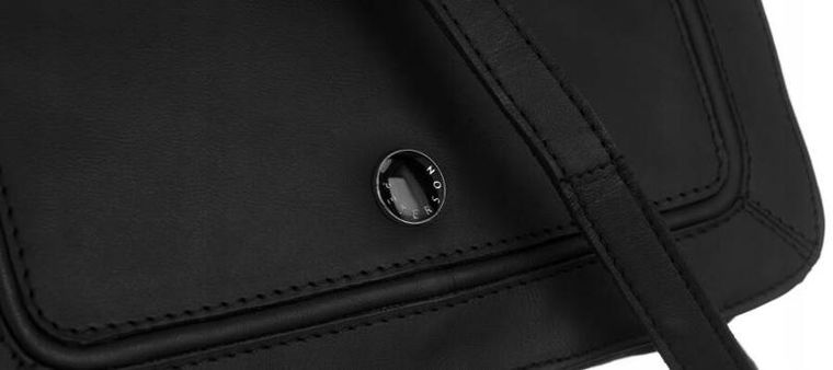 Torebka listonoszka, czarna, skórzana, Peterson
