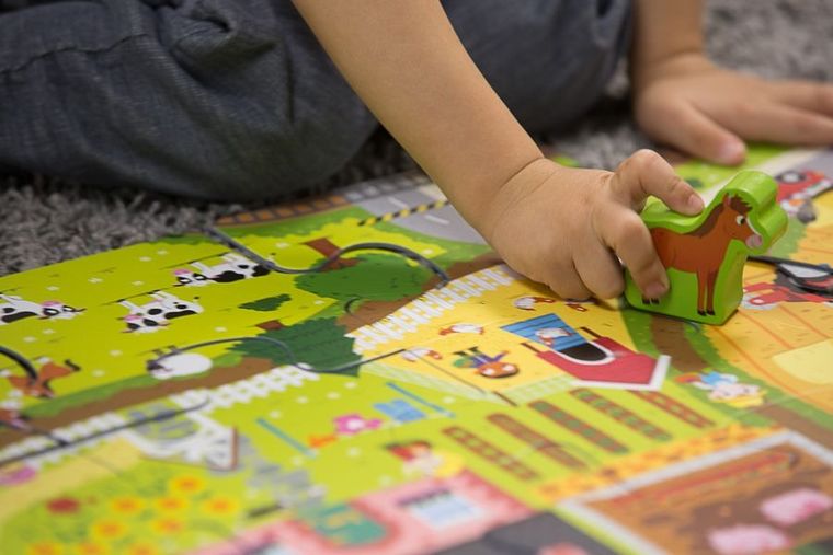 Trefl, Little Planet, Na wsi, pierwsze giga puzzle