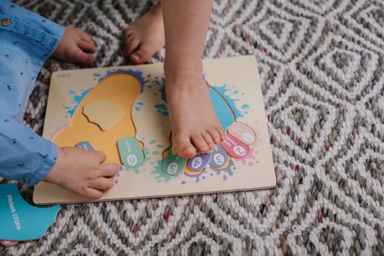 Trefl, Tup Tup Stópki, edukacyjna zabawka drewniana