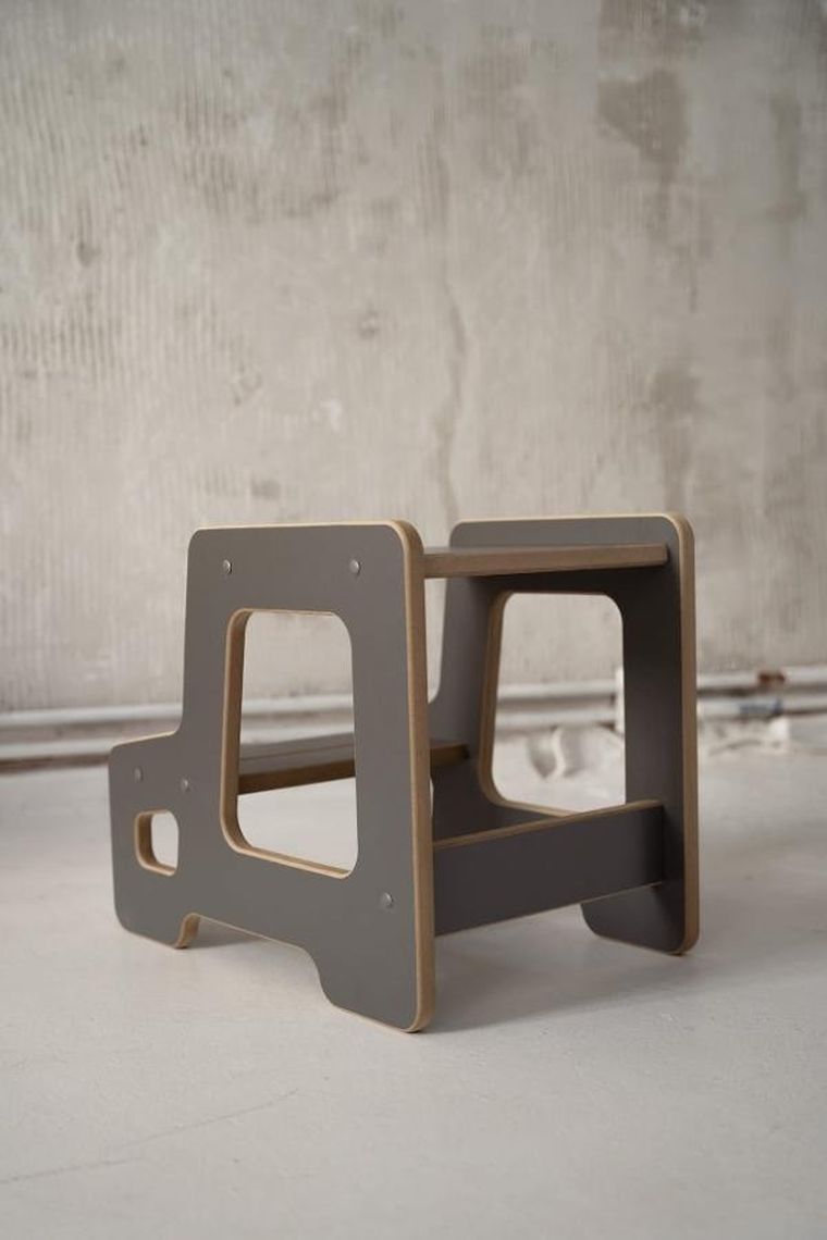 tupti.wood, podest, schodki, szary