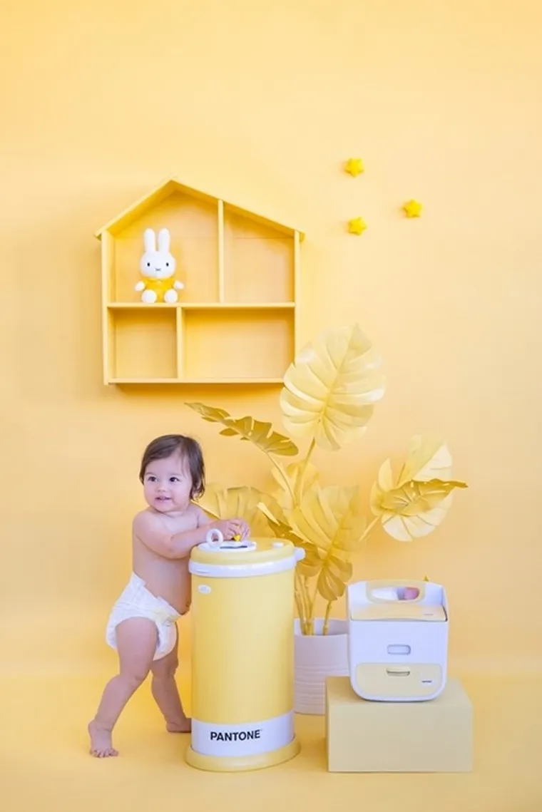 Ubbi, organizer na pieluszki, Pantone Yellow