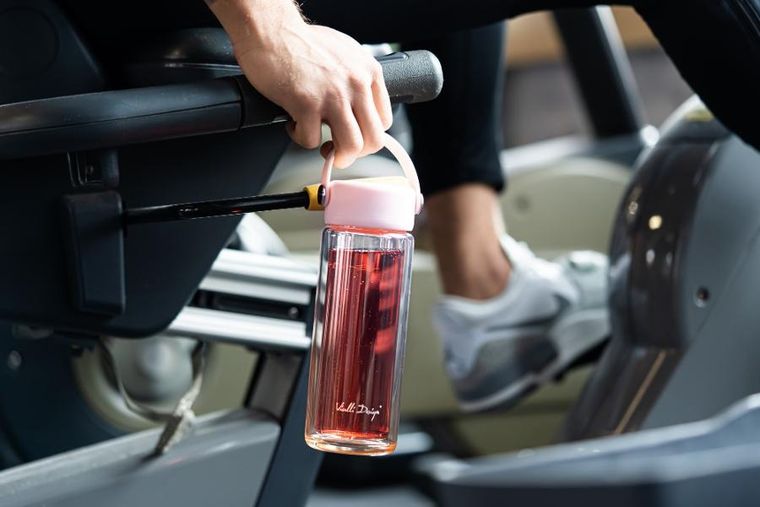 Vialli Design, Fuori, butelka z podwójną ścianką i zaparzaczem, różowa, 350 ml