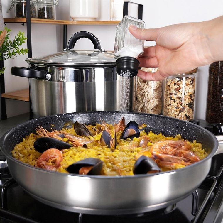 Vilde, butelki na oliwę i ocet, przyprawniki w stojaku, 5 elementów