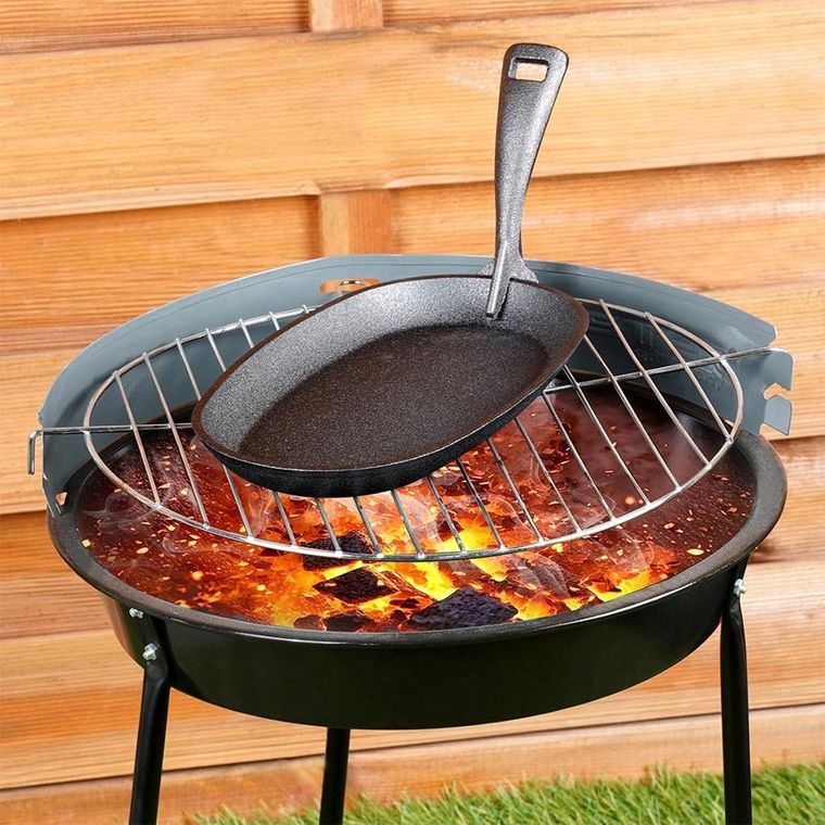 Vilde, Cast Line, patelnia do serwowania żeliwna z deską, 24-14 cm