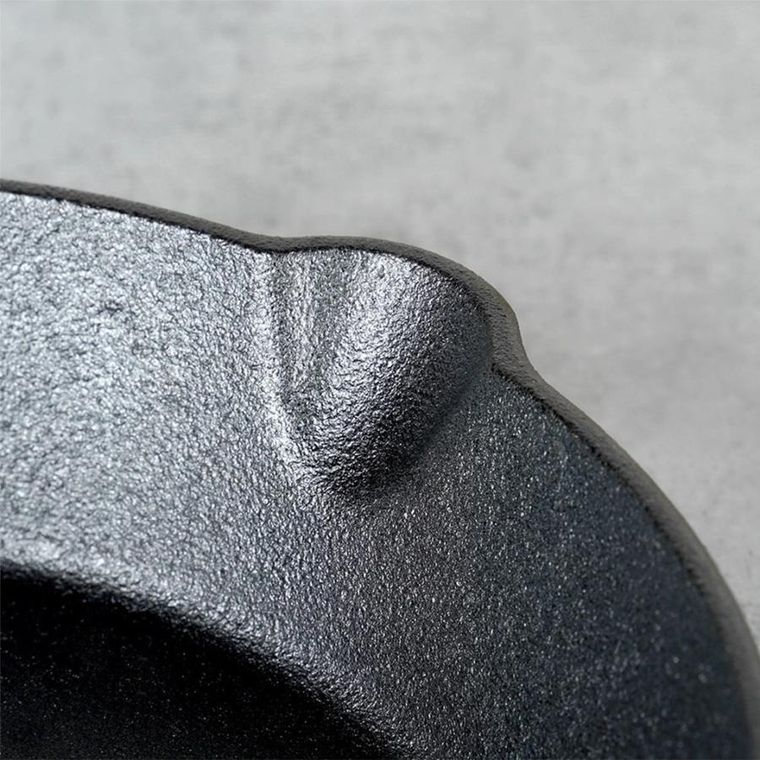 Vilde, Cast Line, patelnia z silikonową nakładką, żeliwna, 25 cm