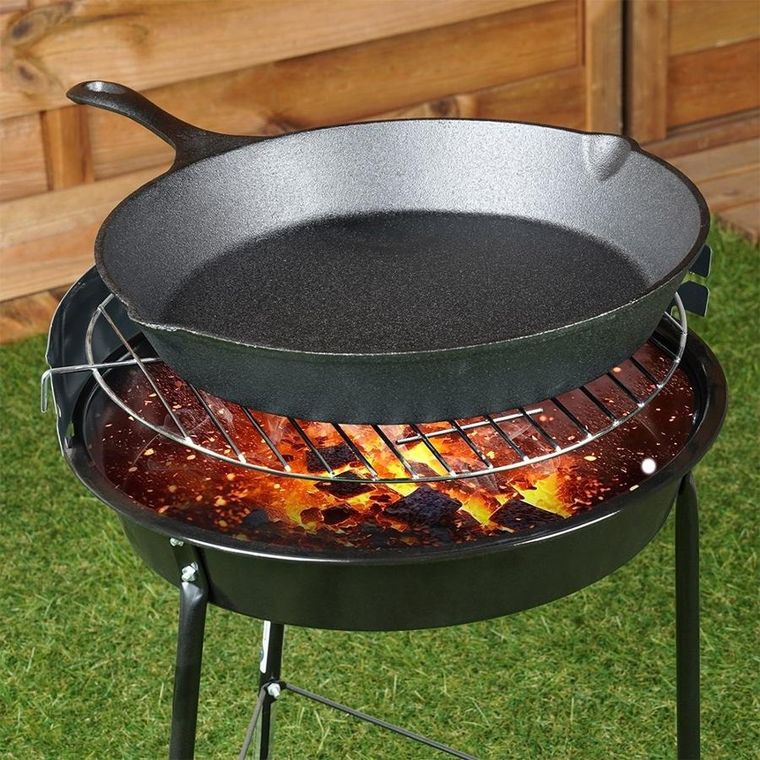 Vilde, Cast Line, patelnia z silikonową nakładką, żeliwna, 30 cm