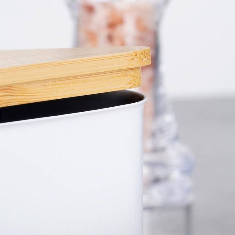 Vilde, maselniczka stalowa, biała z bambusową pokrywką