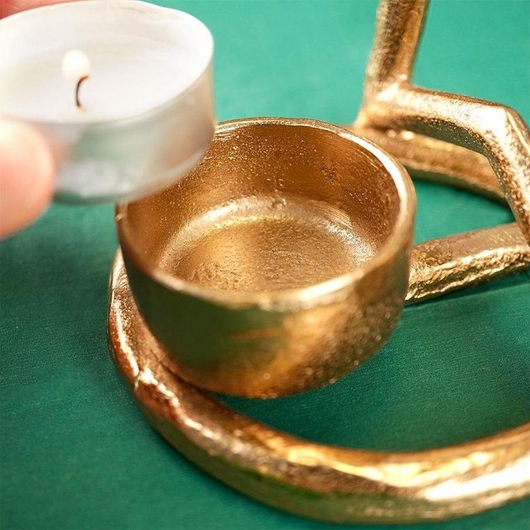 Vilde, świecznik na świeczkę tealight, aluminiowy złoty gwiazda, 15.5 cm