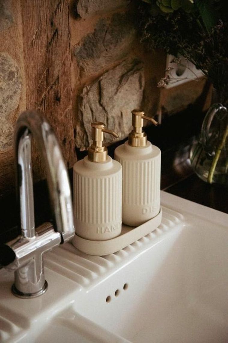 Wenko, Heidi, zestaw dozowników z podstawką, 2-550 ml