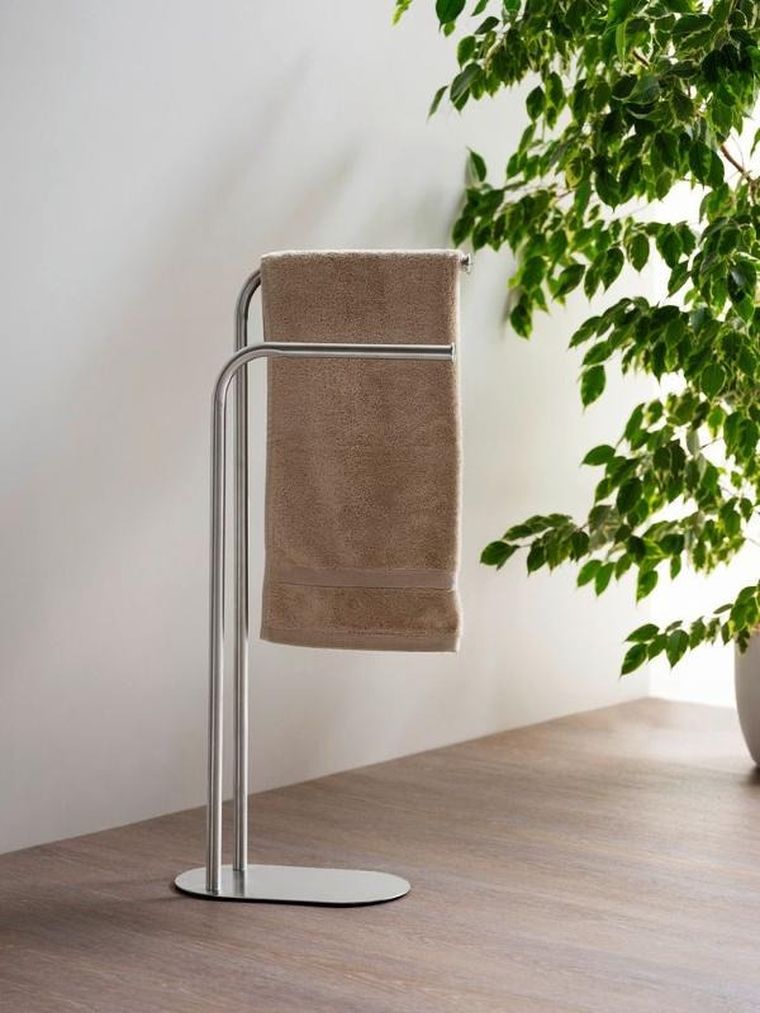 Wenko, metalowy stojak na ręczniki levante, wys. 79 cm
