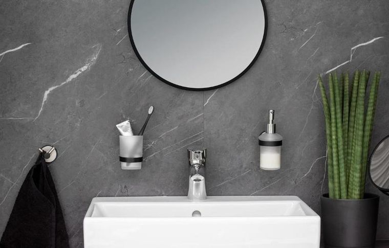 Wenko, pojemnik na szczoteczki do zębów, Udine, UV-Loc