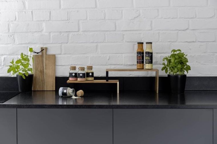 Wenko, półka kuchenna narożna, drewno akacjowe, Vali