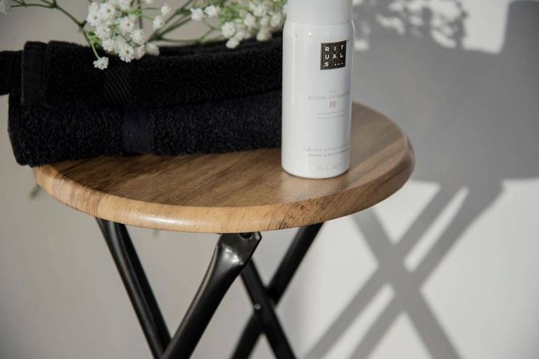 Wenko, taboret składany do łazienki, Forio, loftowy, z siedziskiem, 30-46 cm