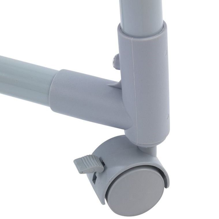 Wieszak na ubrania, na kółkach