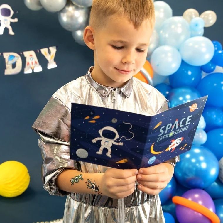 Zaproszenia urodzinowe, kosmos