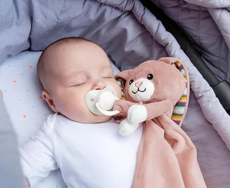 Zazu, Królik Becky, szumiąca maskotka