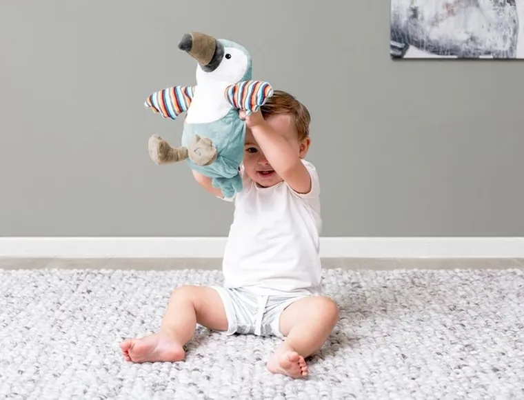 Zazu, Tukan Timo, klaszcząca maskotka